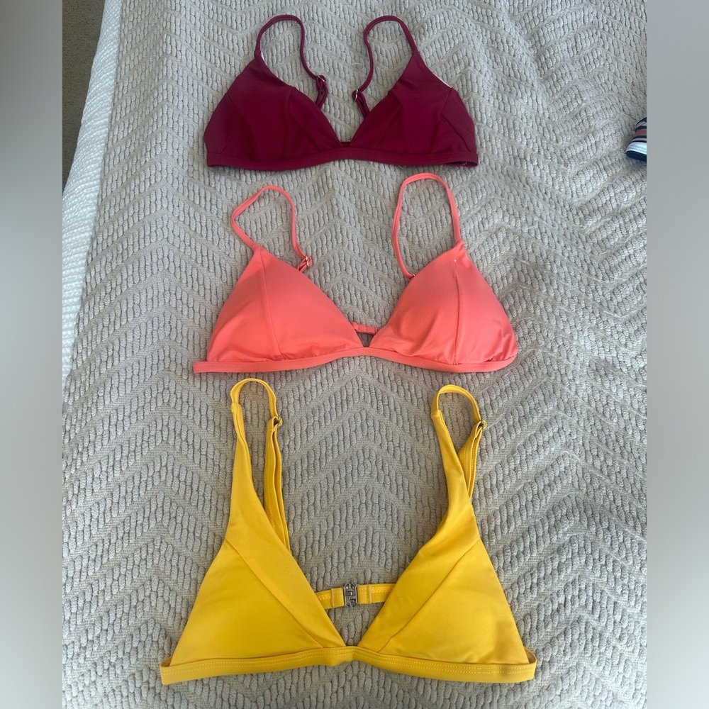 Medium Bikini Tops
